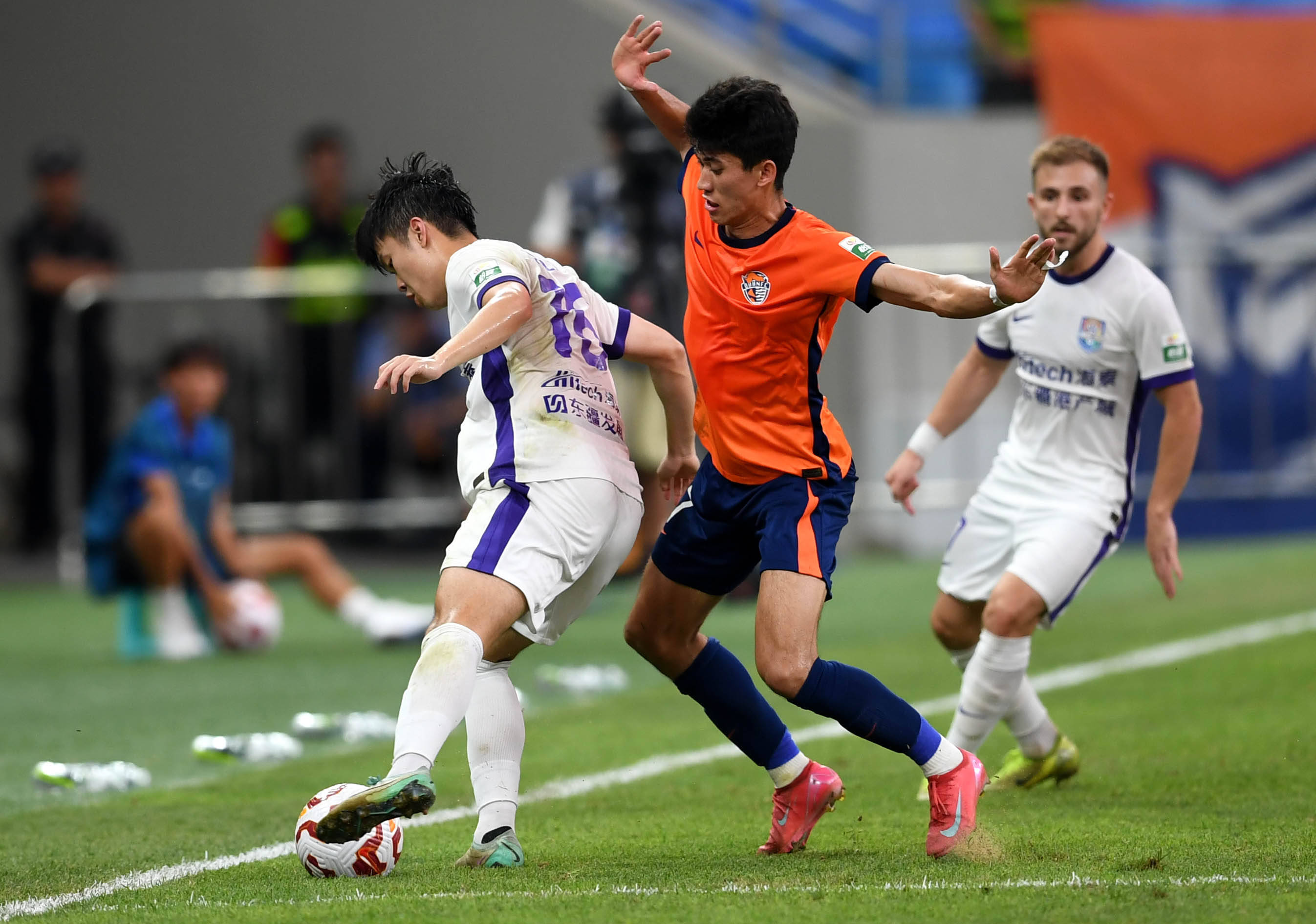 中表现出的 中表现出的