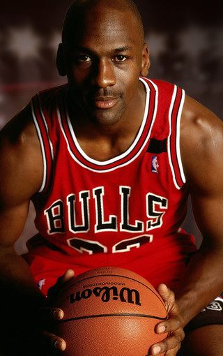 狼人炸弹摔重现UFC铁笼，日本选手后脑惨遭重重