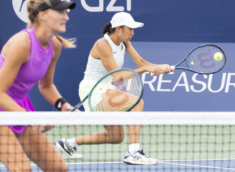 还露出笑容 还露出笑容